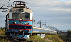 С сегодняшнего дня поездки в поездах подорожали