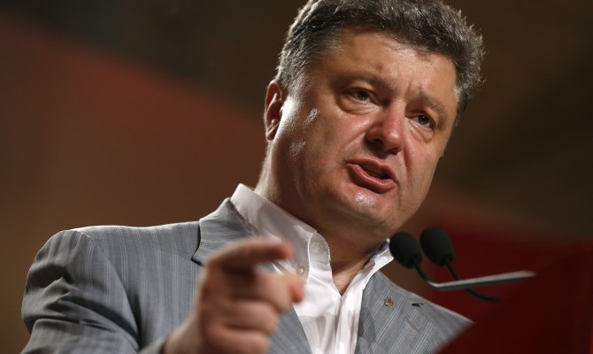 Украина нуждается в прямой военной помощи США, - Порошенко