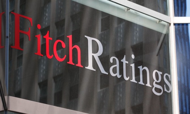 Fitch понизило рейтинги 13 российских банков