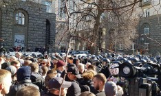 Под АП стычки националистов с правоохранителями